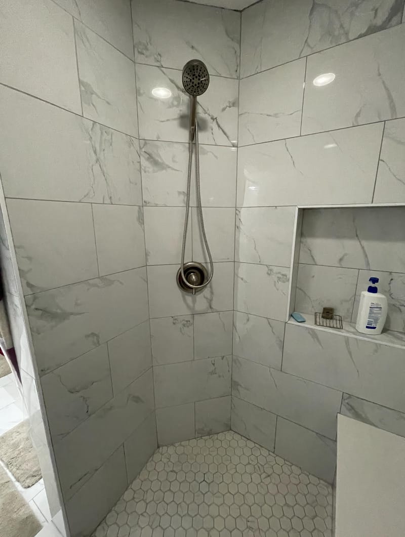 Centreville Bathroom 1