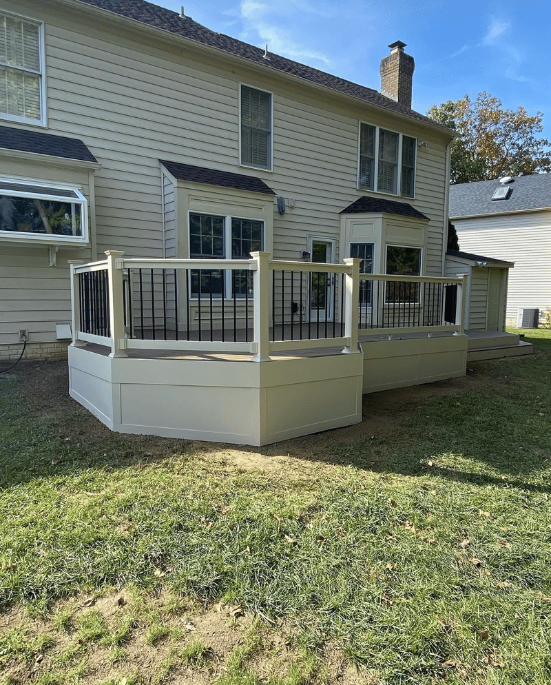 Custom deck by Suntastic Decks