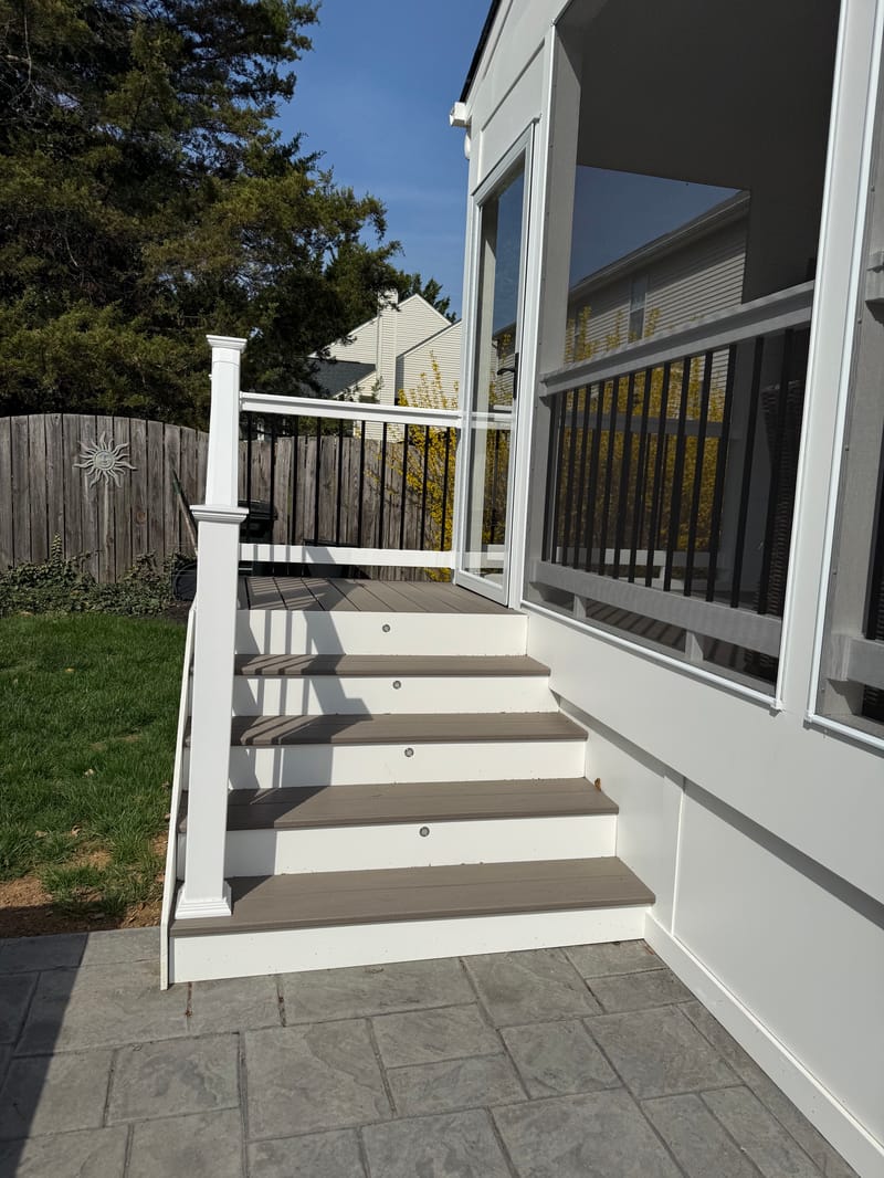 Custom staircase by Suntastic Decks